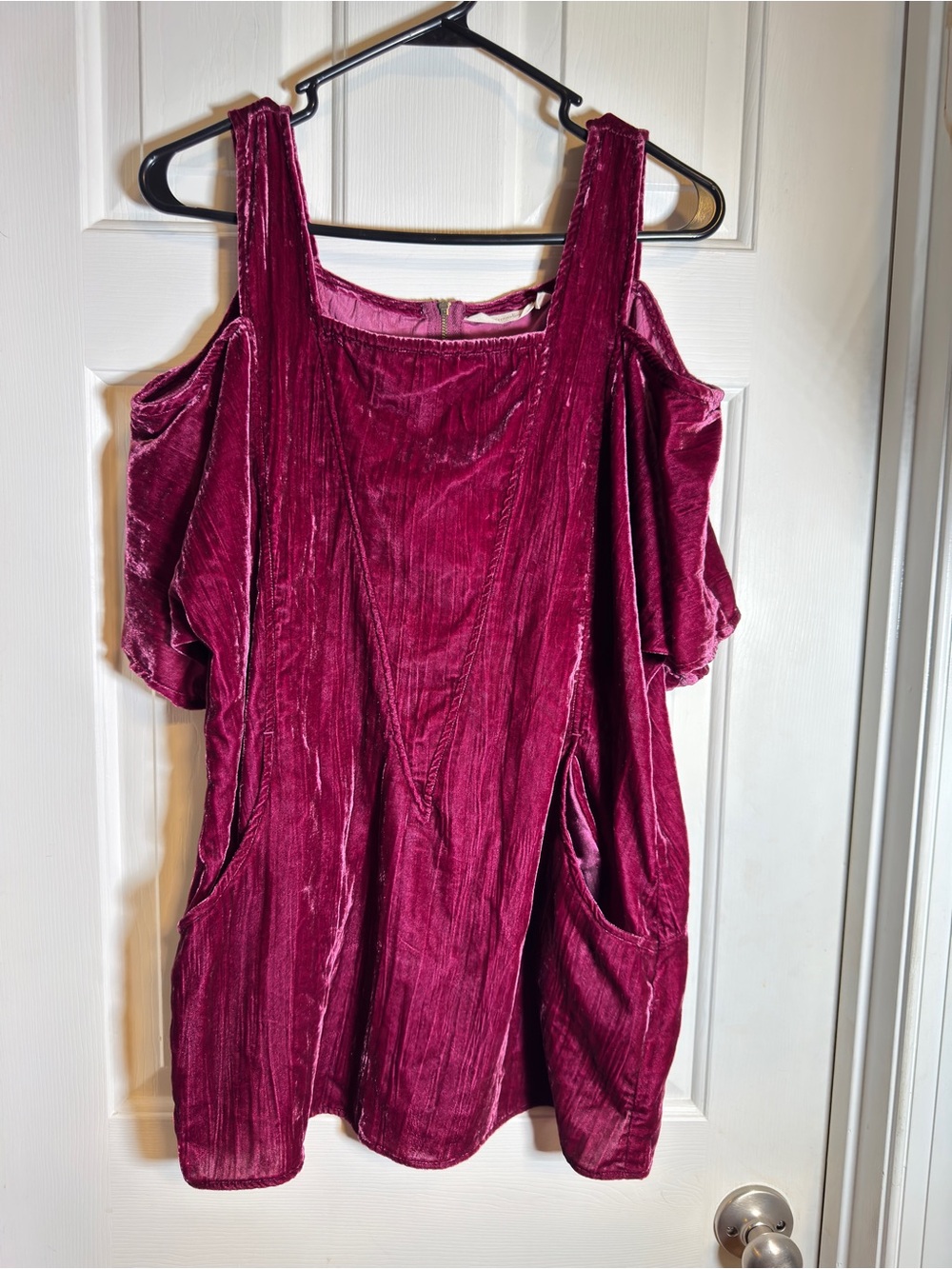 SOFT SURROUNDINGS Burgundy Velvet Cold Shoulder Tunic Top . Size XS
